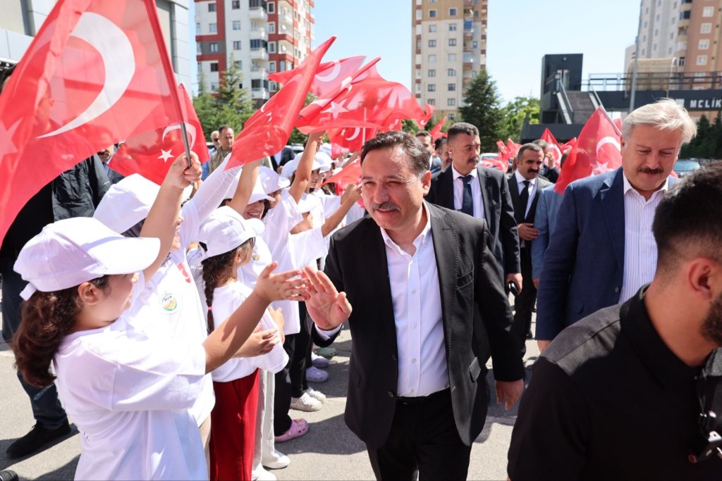 Vali Gökmen Çiçek: ERVA’nın 17 bin 630 lisanslı sporcusu bulunuyor