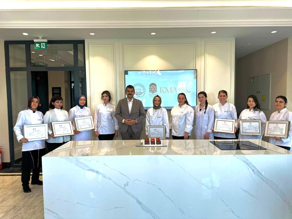 Büyükşehir’in Gastronomi Vizyon Projesi Kayseri Mutfak Akademisi İlk Mezunlarını Verdi