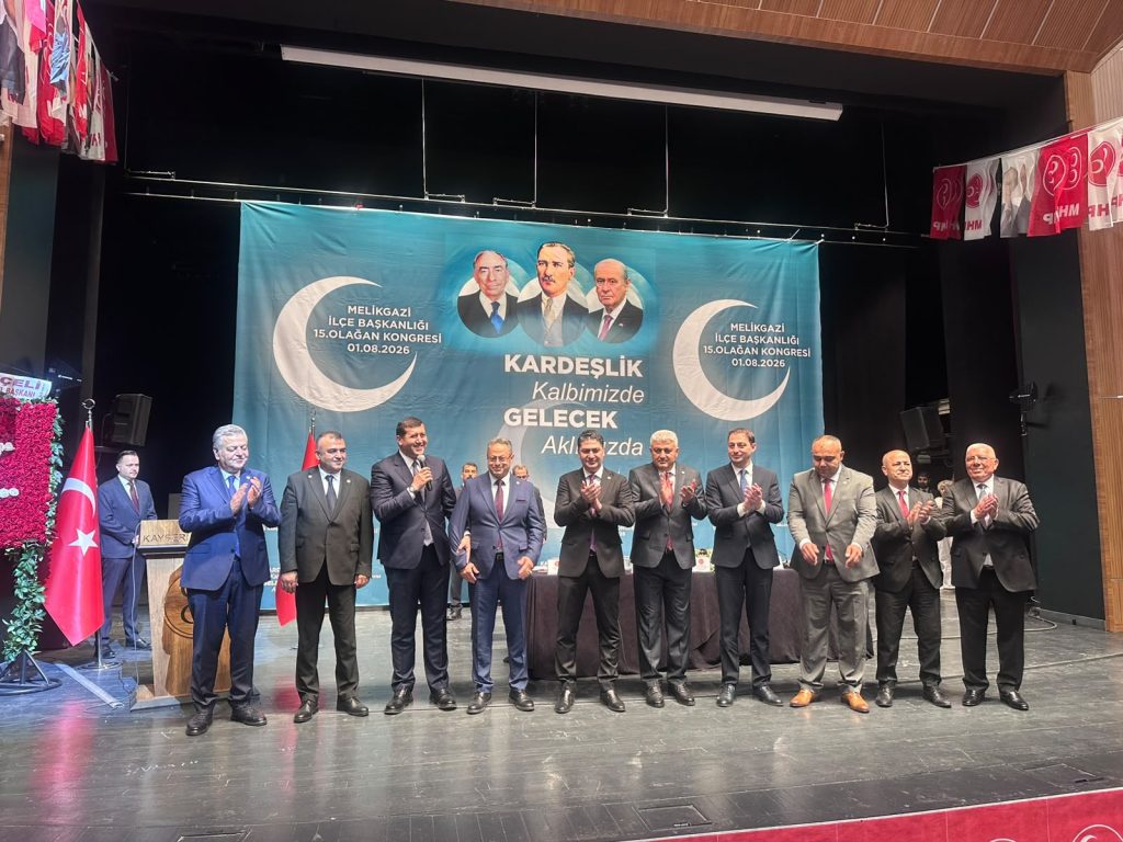 Kayseri’de 3 belediye meclis üyesi MHP’ye katıldı
