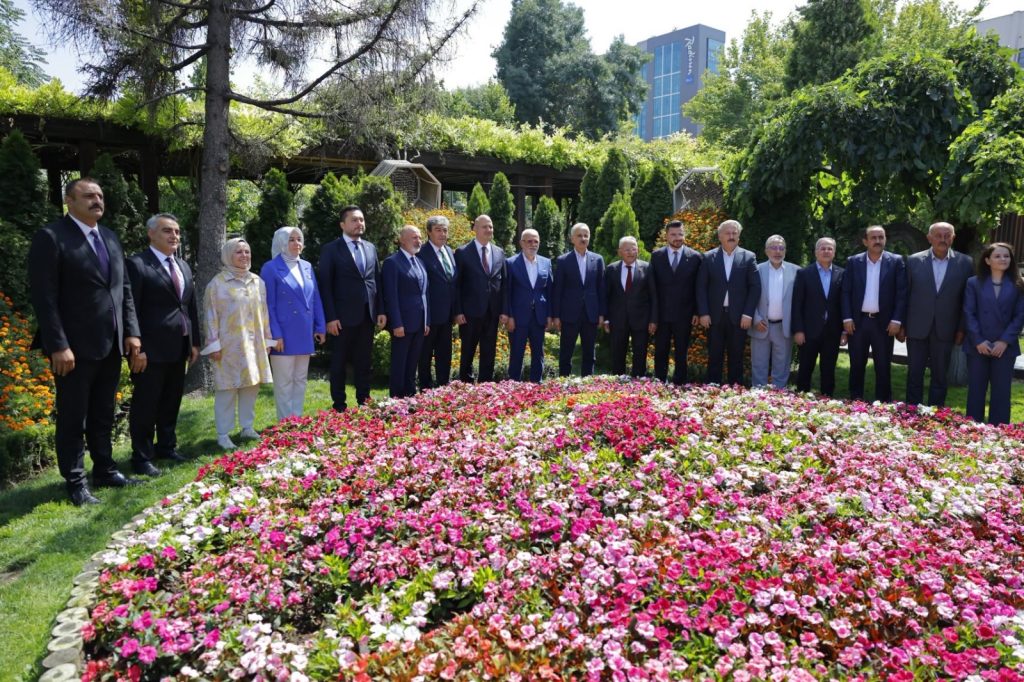 Bakan Uraloğlu’ndan Başkan Büyükkılıç’a ziyaret