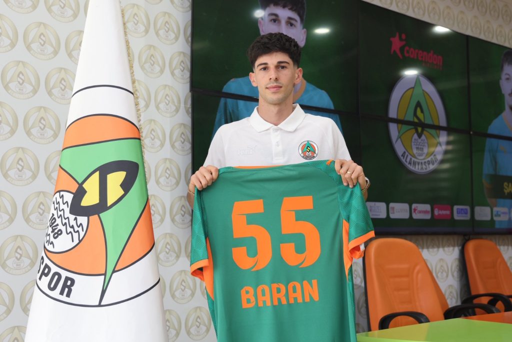 Baran Ali Gezek, Alanyaspor’a transfer oldu