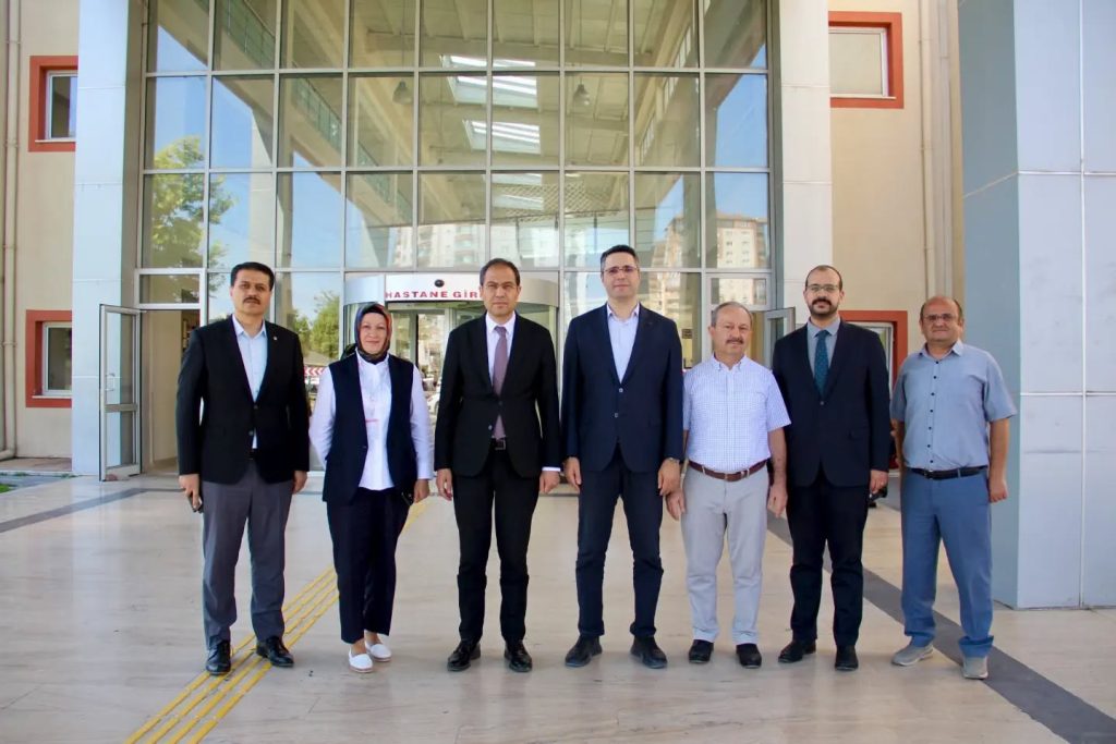 Kayseri Devlet Hastanesi’ndeki kadın doğum kliniğinde inceleme