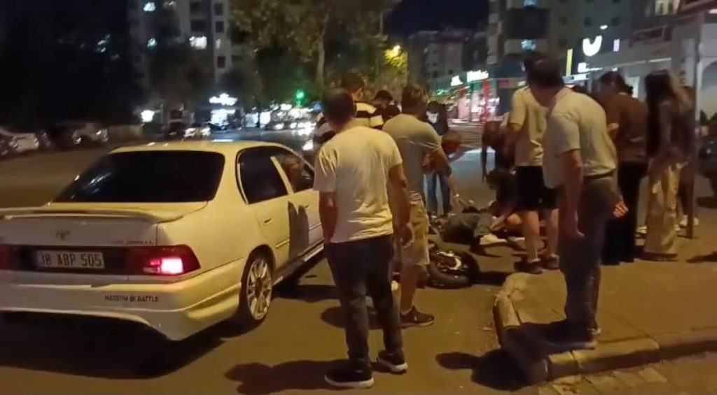 Otomobil ile motosiklet çarpıştı: 1 yaralı