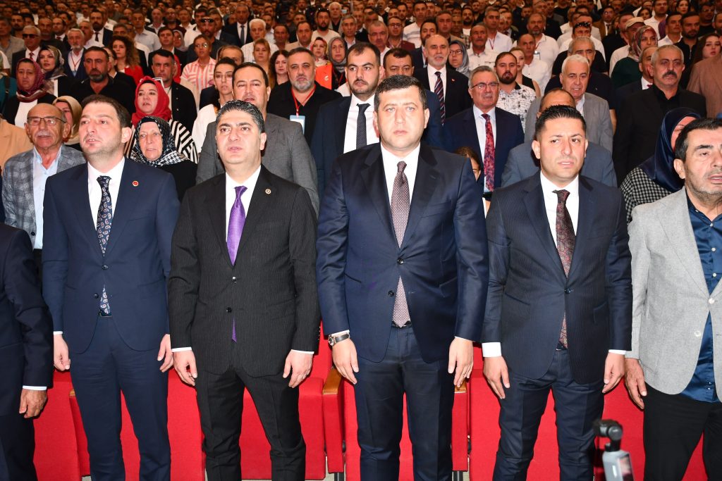 MHP’de coşkulu kongre